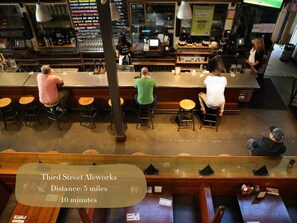 Bar (på overnattingsstedet)