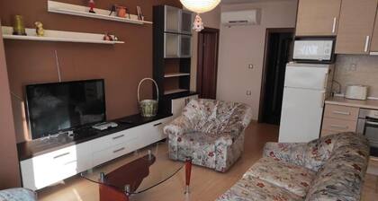 Sunny apartment with a wonderful view - parking
