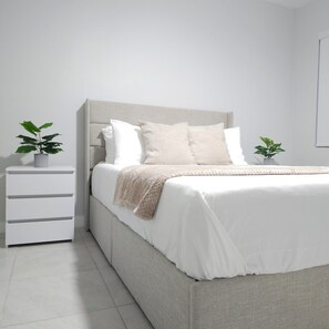 2 bedrooms, desk, iron/ironing board, free WiFi