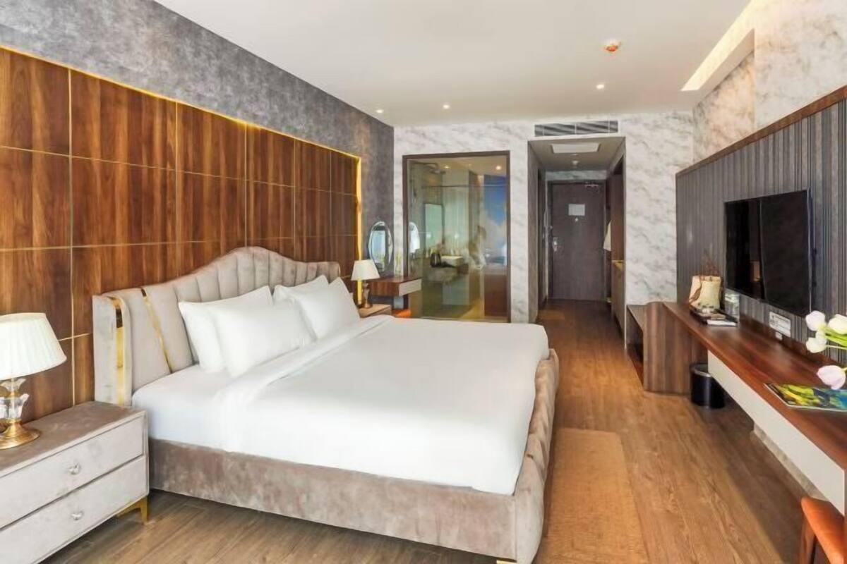 In-room safe, desk, laptop workspace, blackout drapes
