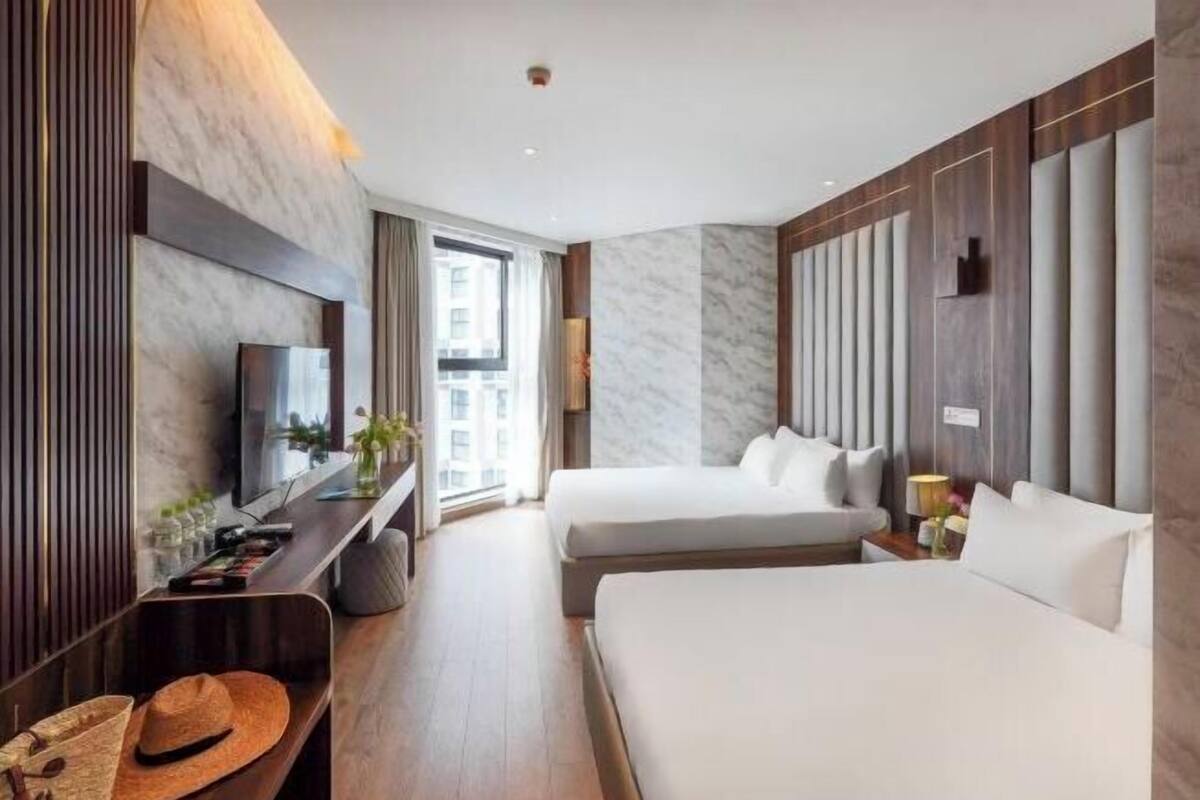 In-room safe, desk, laptop workspace, blackout drapes