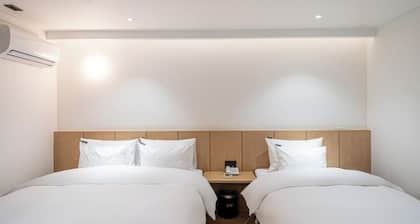 Brown Dot Hotel NamGumi