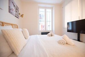 1 bedroom, iron/ironing board, travel cot, WiFi