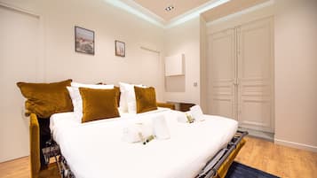 1 slaapkamer, een strijkplank/strijkijzer, reisbedje, wifi