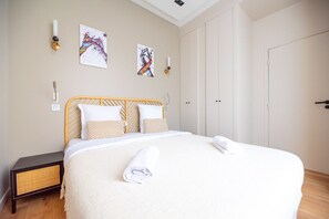 1 bedroom, iron/ironing board, travel crib, WiFi