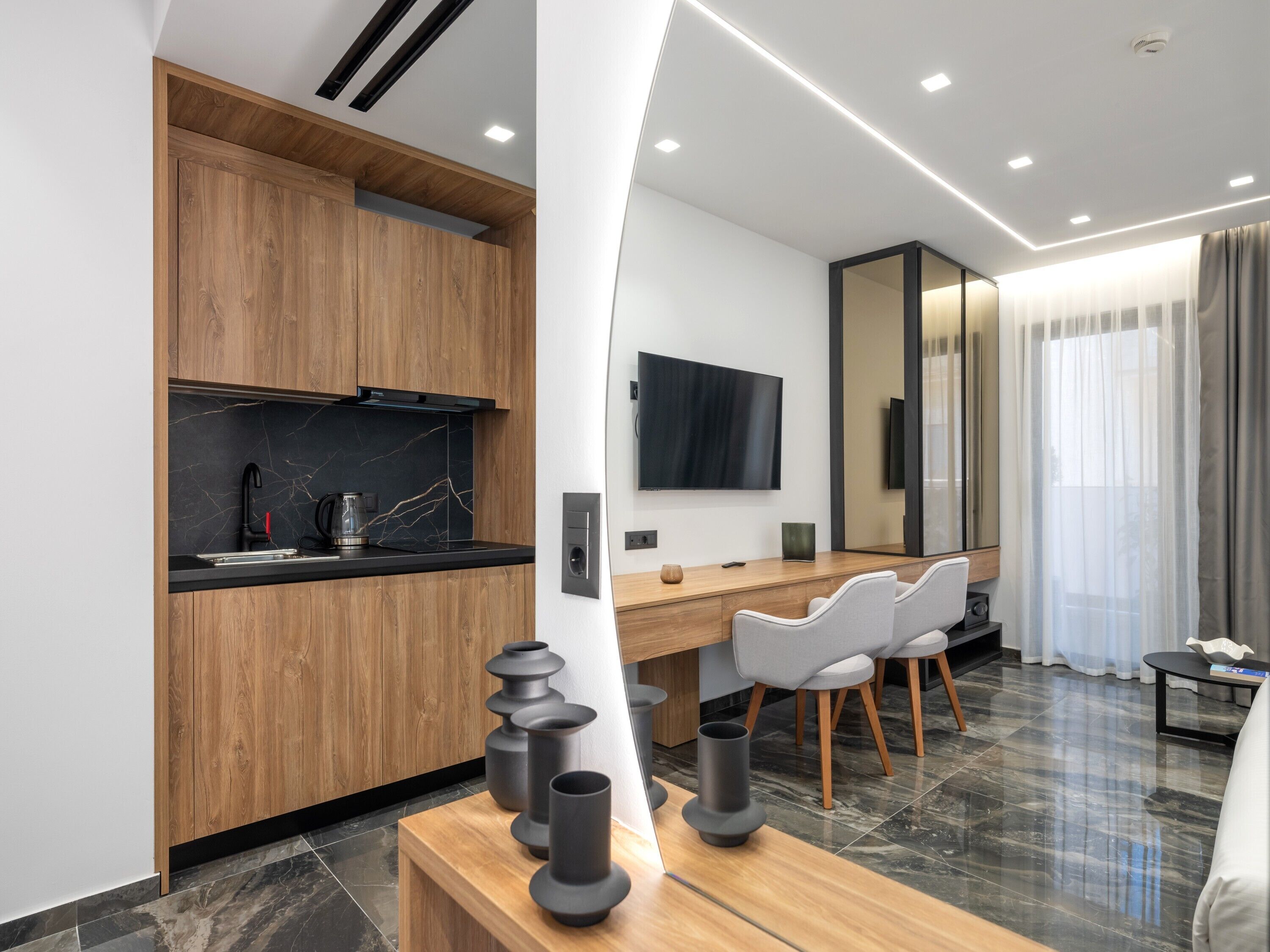 Eurus | 私人厨房 | 炉灶、电热水壶、烤面包机