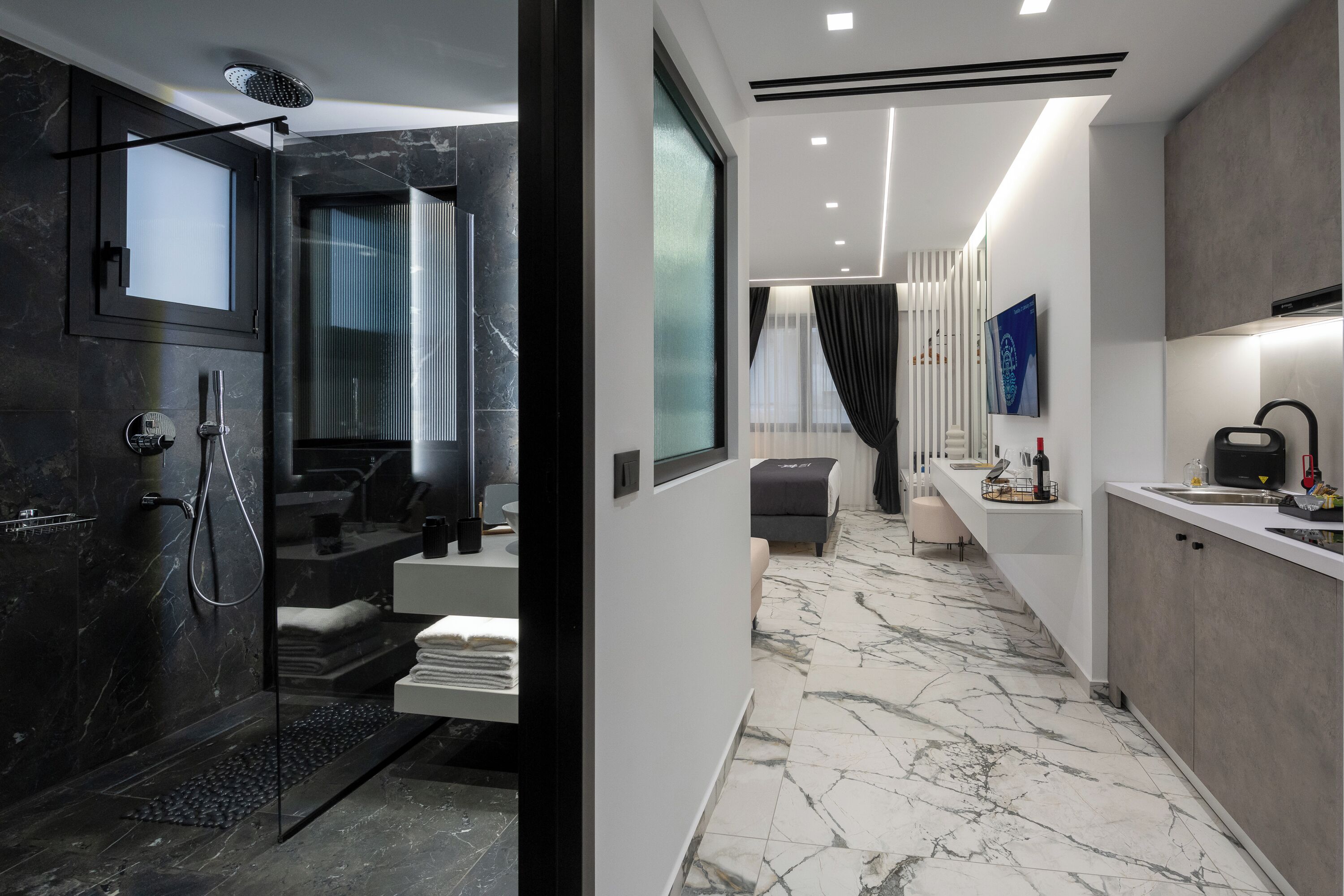 Foto - Captain Napoleon Paterakis CNP Luxurious Suites