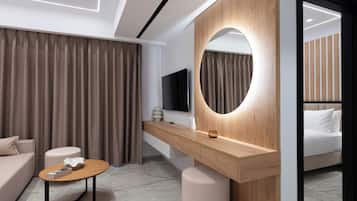 Focus | Premium bedding, memory foam beds, minibar, in-room safe