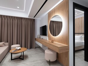 Focus | Sengetøy av topp kvalitet, memory foam-senger, minibar og safe på rommet