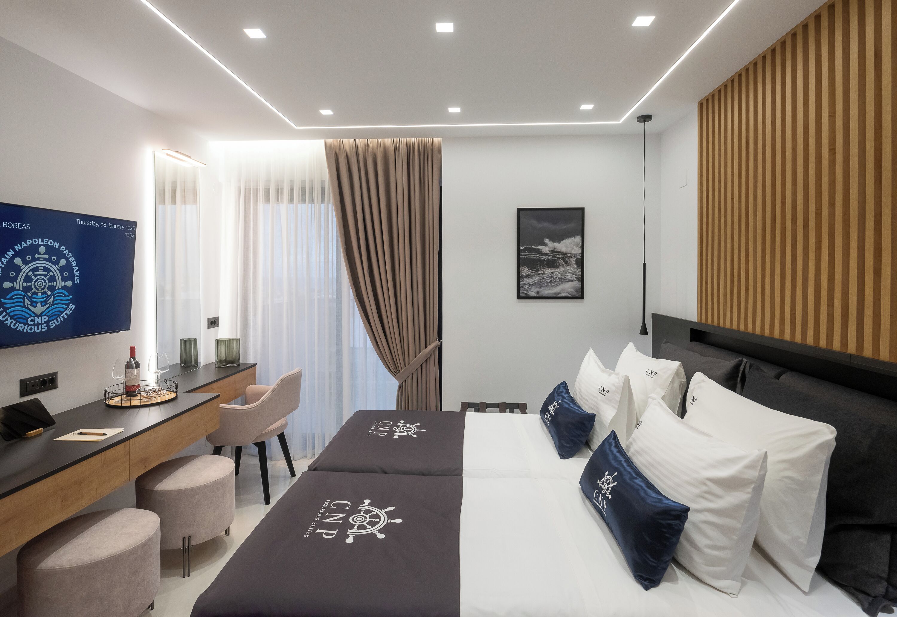 Boreas | Sengetøy av topp kvalitet, memory foam-senger, minibar og safe på rommet