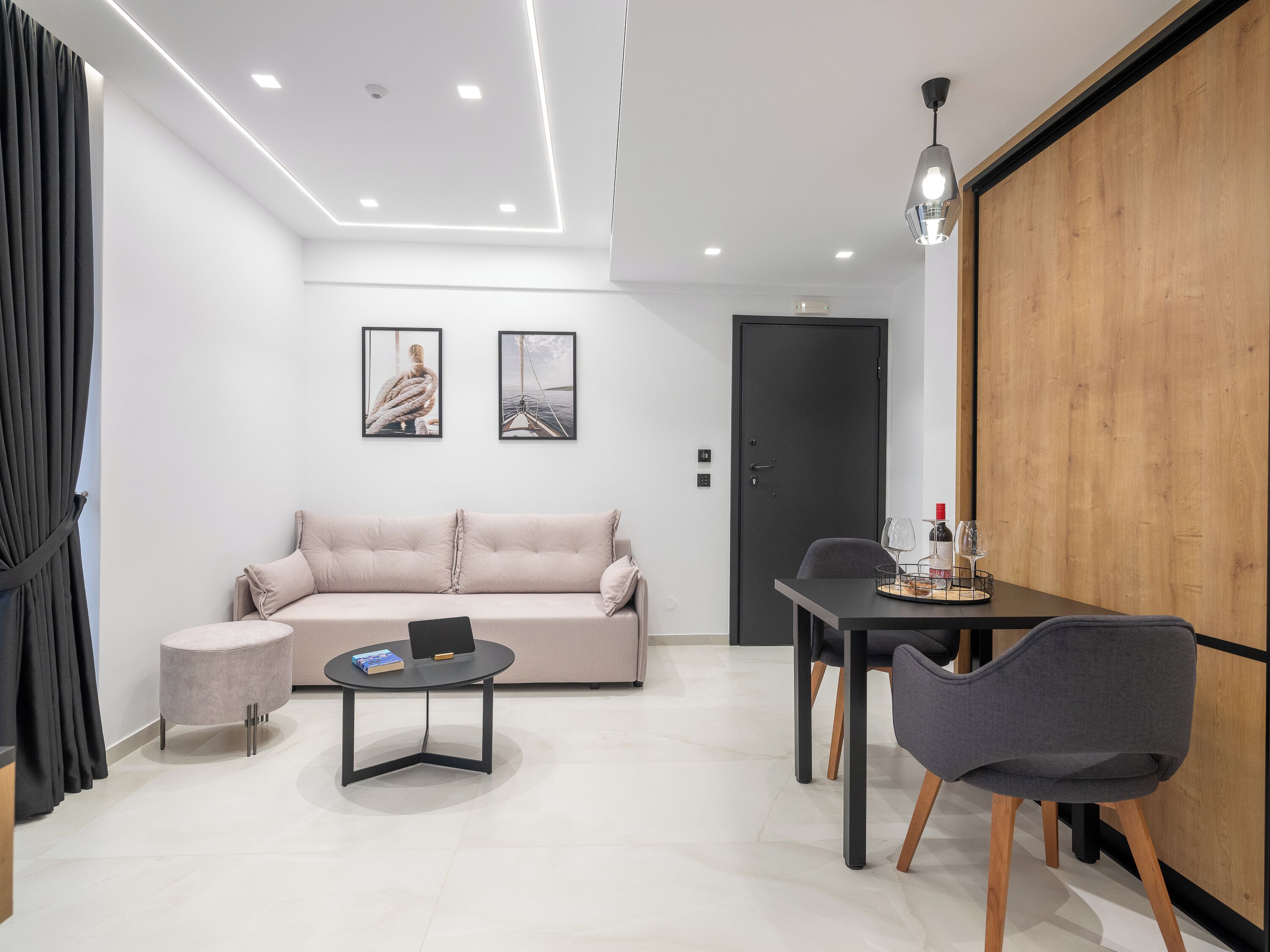 Apeliotes | Oppholdsområde