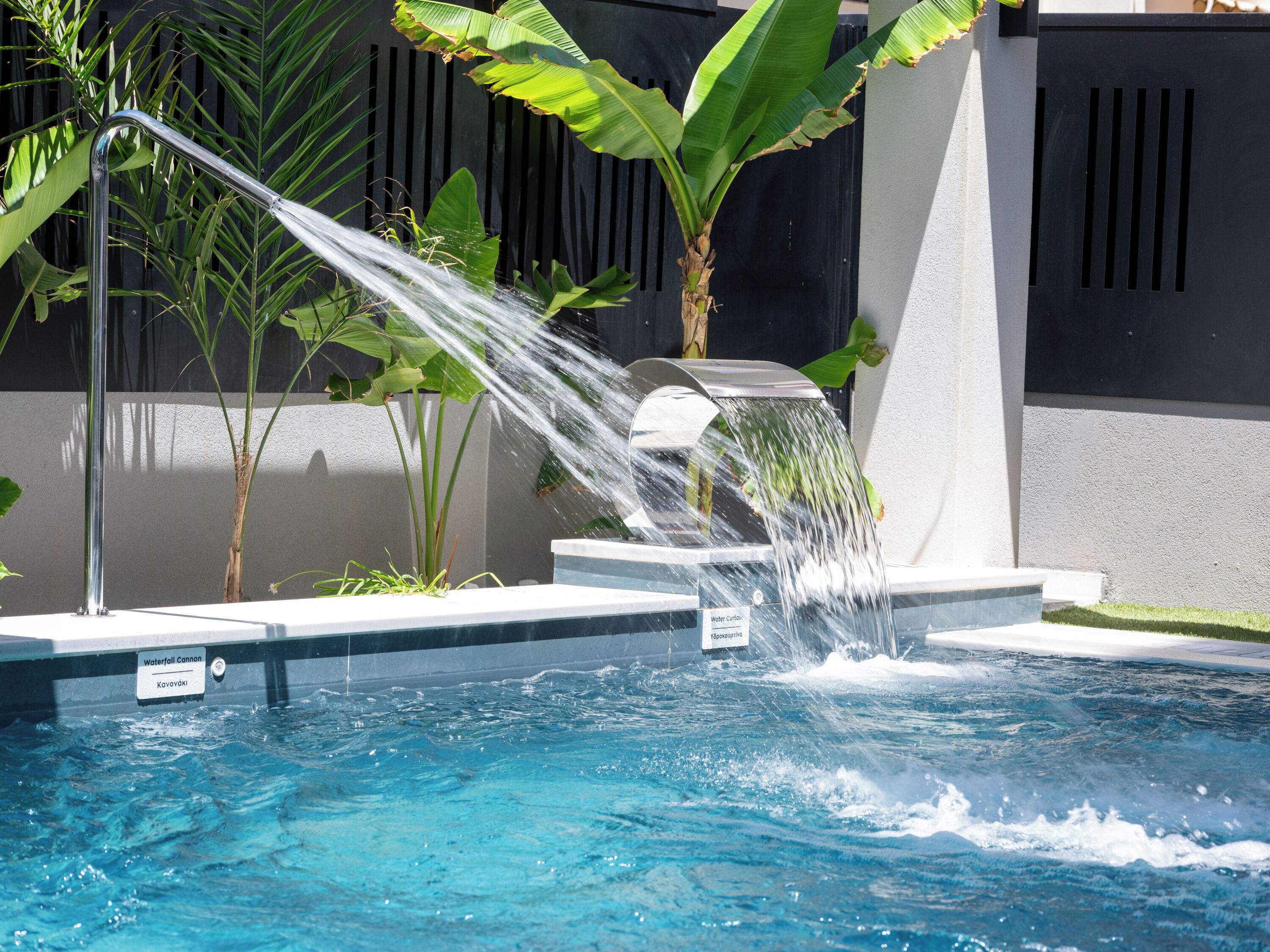 Outdoor pool, open 8:00 AM to 7:00 PM, pool loungers