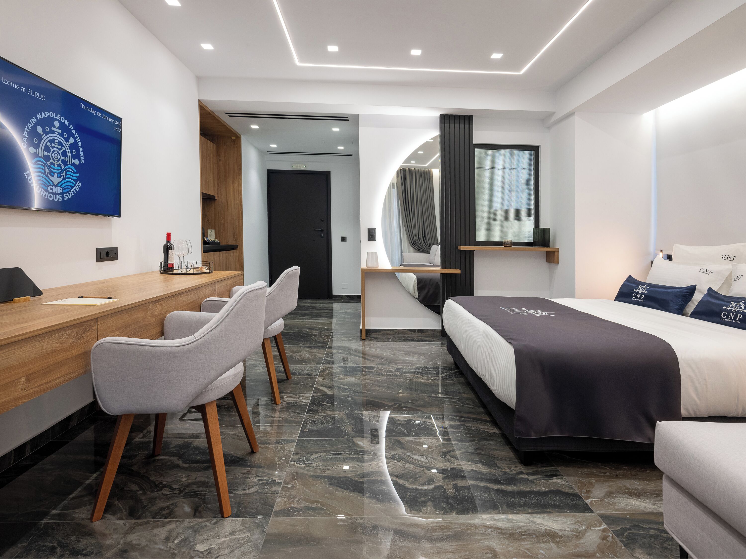 Eurus | Sengetøy av topp kvalitet, memory foam-senger, minibar og safe på rommet