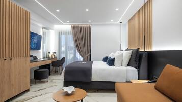 Ithaca | Hochwertige Bettwaren, Betten mit Memory-Foam-Matratzen, Minibar