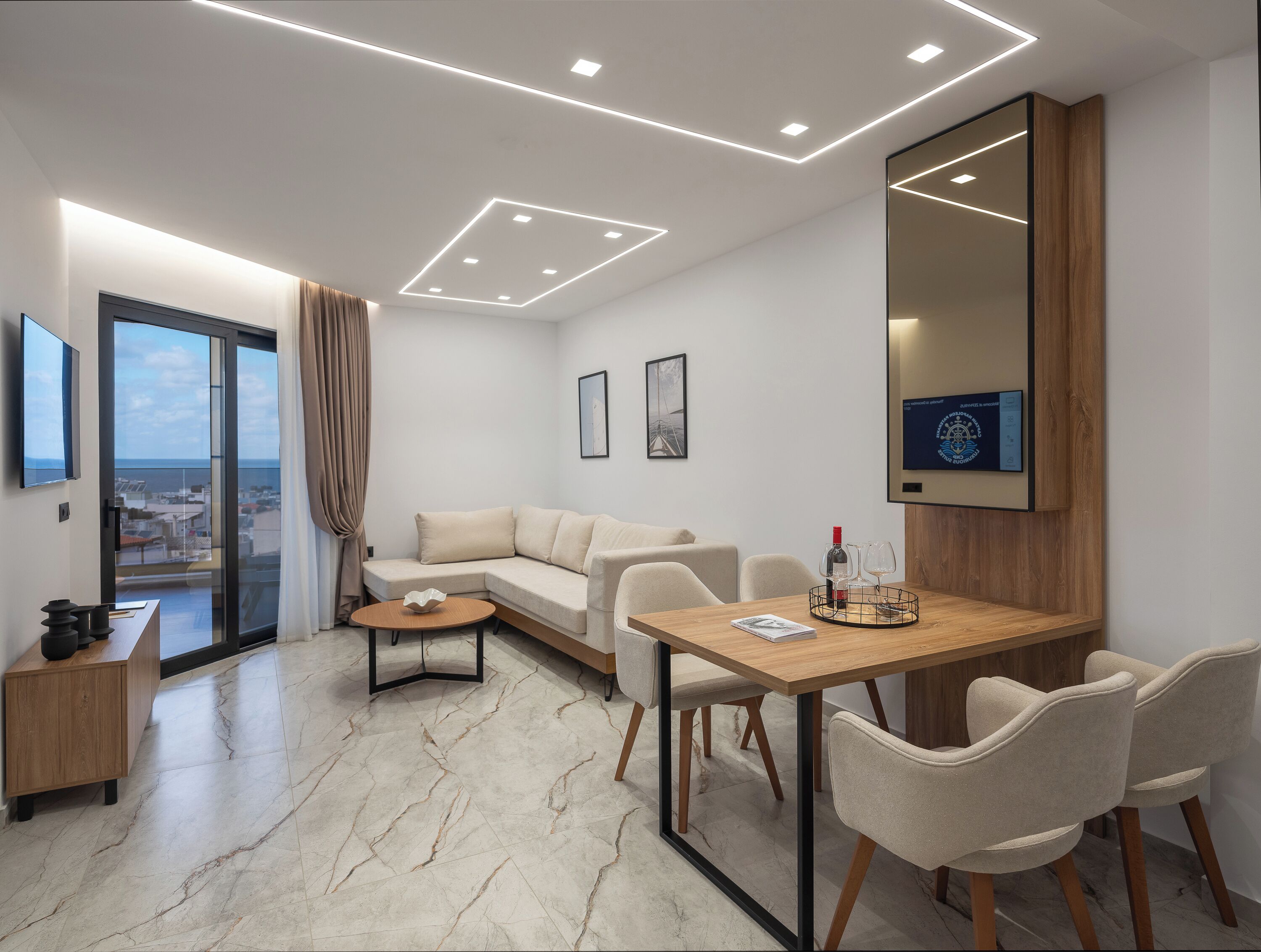 Foto - Captain Napoleon Paterakis CNP Luxurious Suites