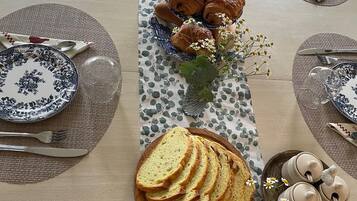 Petit déjeuner continental compris tous les jours