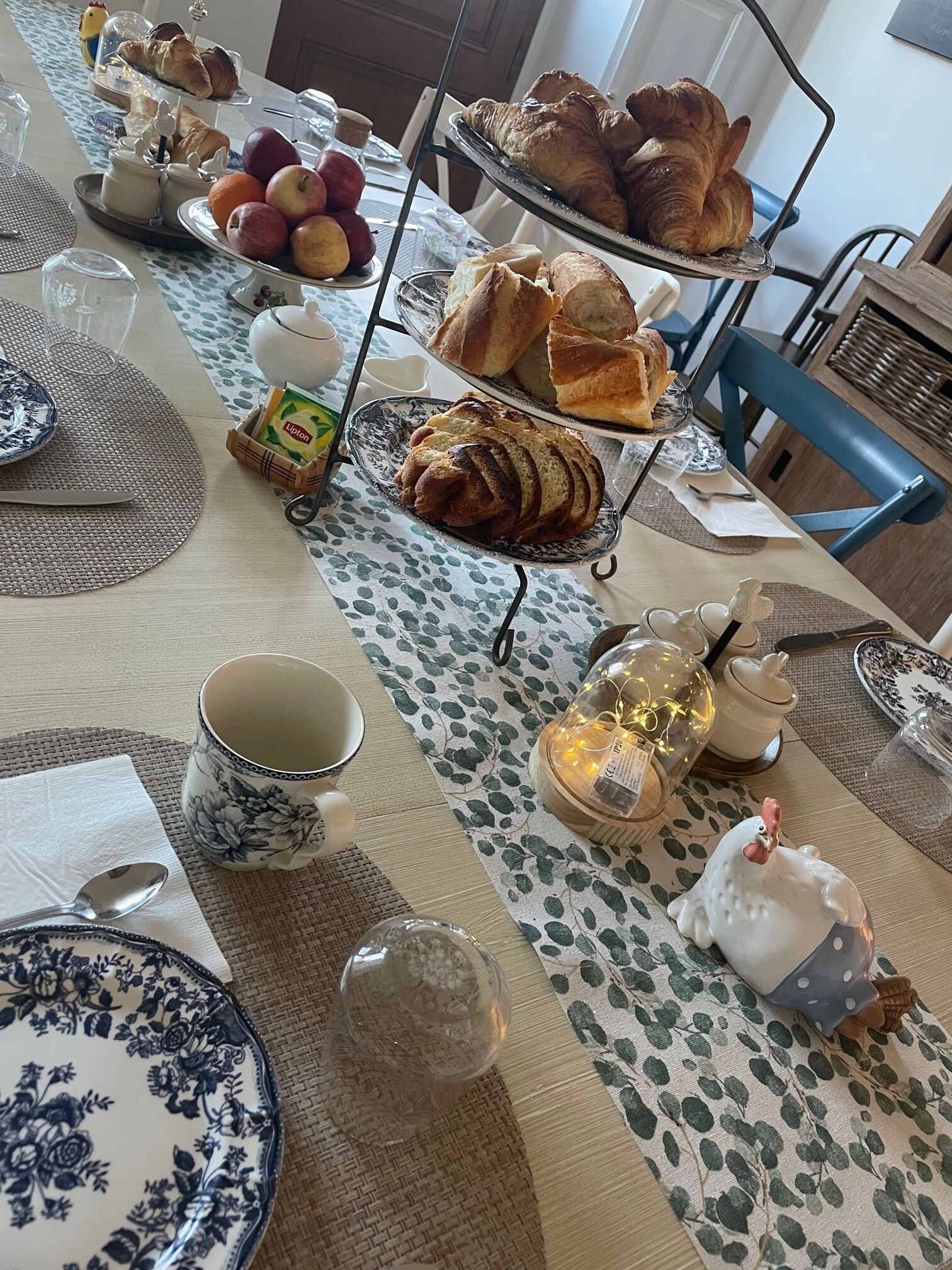 Sudah termasuk sarapan ala kontinental setiap hari