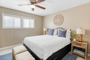 2 bedrooms, travel cot, free WiFi, bed sheets - Bayfront Condo w/ Dock Access + Patio | Walk to Beach, Surf & Newport Dining (Newport Beach)