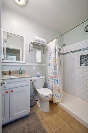 تجهيزات دش، مجففات شعر، مناشف