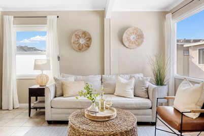 Coastal 2BR w/ Balcony + Shared Dock Near Newport | Edgewater D by AvantStay