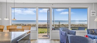 "Cornelius" - 30m from the sea by Interhome