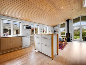 Fridge, microwave, dishwasher, cookware/dishes/utensils