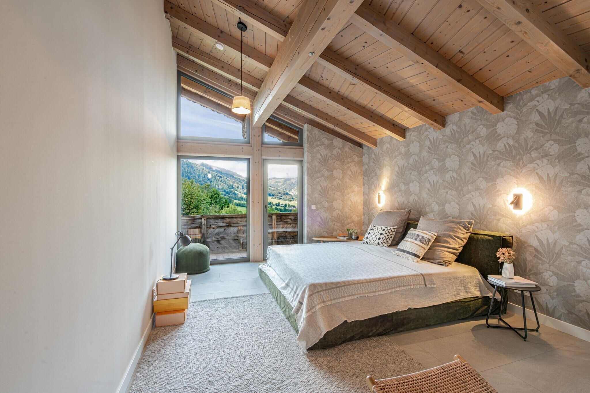 5 slaapkamers, een strijkplank/strijkijzer, gratis wifi