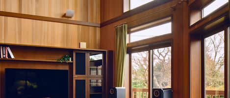 Panoramic Villa, 4 Bedrooms, Mountain View | Living area | 65-inch Smart TV with digital channels, DVD player, table tennis