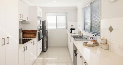 Smart Suites Self Check-in Apartments - 19 Darnley