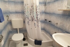 Bathroom - Villa Malfi-Studio Apartment with Balcony and Sea View (A2) (Zaton)