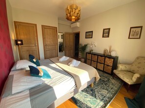 6 bedrooms, iron/ironing board, travel crib, WiFi