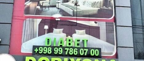 Voorkant van accommodatie