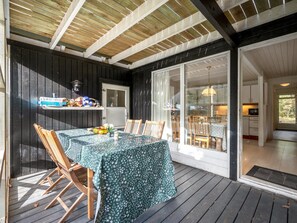Outdoor dining - "Poul" - 1.9km from the sea by Interhome (Blåvand)
