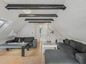 TV, fireplace - "Poul" - 1.9km from the sea by Interhome (Blåvand)