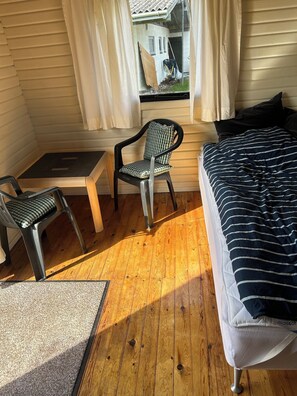 2 bedrooms, free WiFi - Cozy cottage near Bjerge Strand (Store Fuglede)