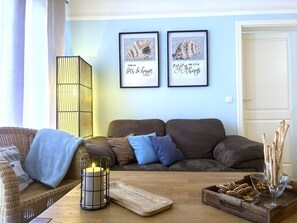 TV, DVD player, stereo