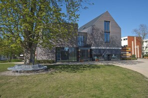 Exterior - Villa Ostseestern apartment "sunny side" - Comfortable vacation apartment sunny side (Zingst (Ostseeheilbad))