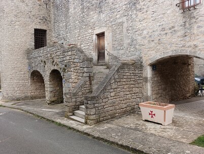 Caussenarde stone house