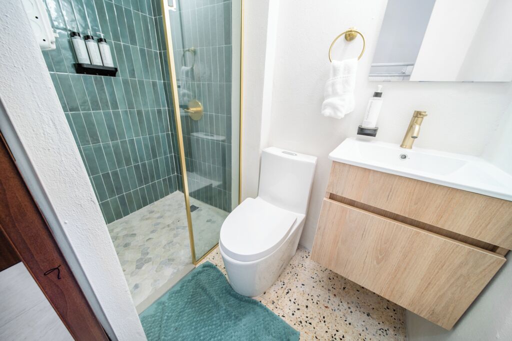 Foto - Room 6 Compact Bunk Room - Budget Stay in Santurcea