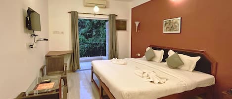 Standard Double Room, Balcony | Free WiFi