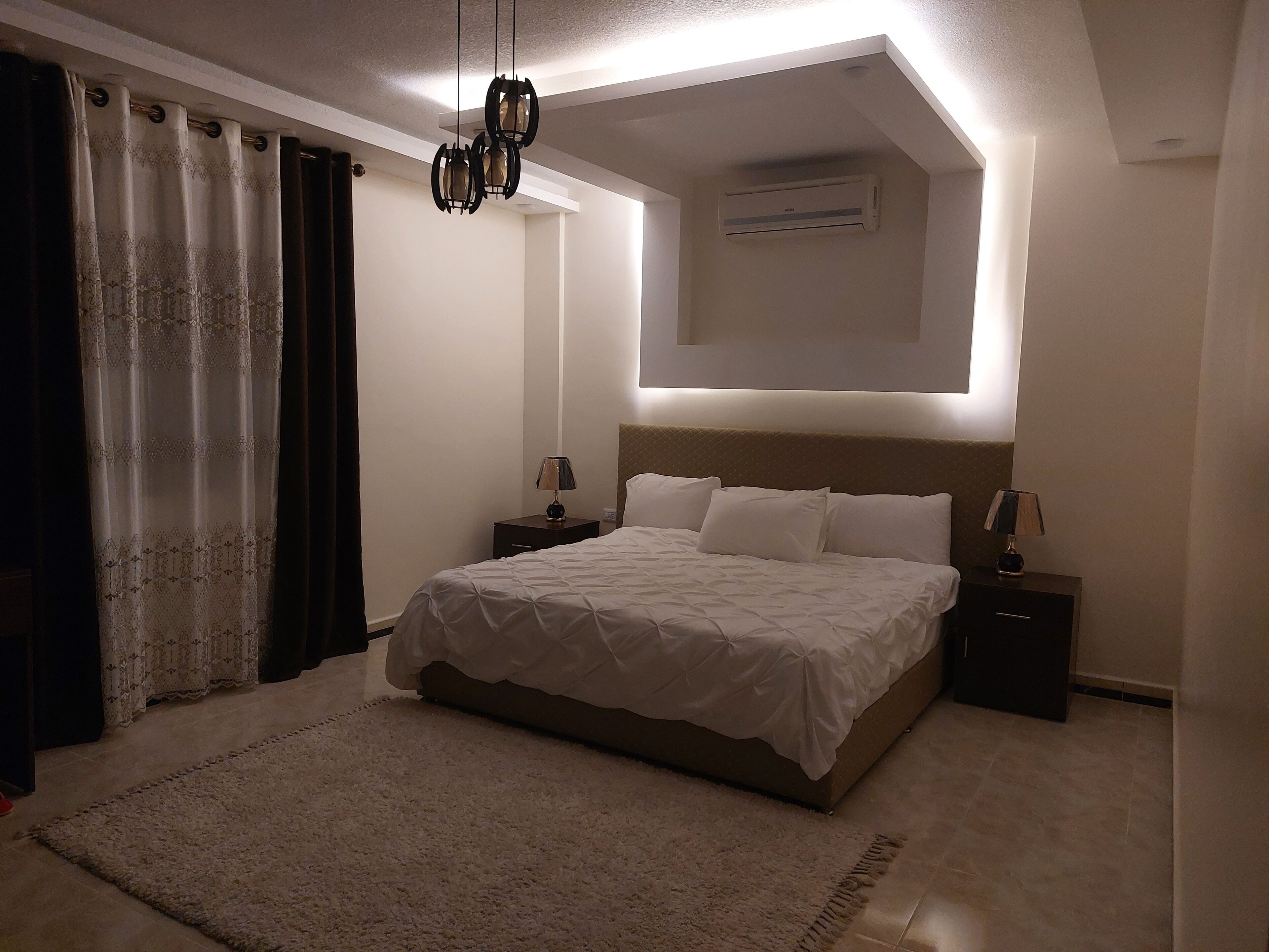 Maison Deluxe, vue sur la montagne | 4 chambres, système d’insonorisation, fer et planche à repasser