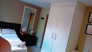 1 soverom, strykejern/-brett, wi-fi og sengetøy