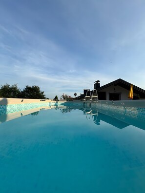 Pool - Apartment 'Ferienwohnung Waldblick' with Private Pool, Private Terrace and Wi-Fi (Thurmansbang)