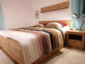 2 Schlafzimmer, Bügeleisen/Bügelbrett, kostenloses WLAN, Bettwäsche