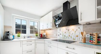 Apartment 'Ankerplatz' with Balcony and Wi-Fi