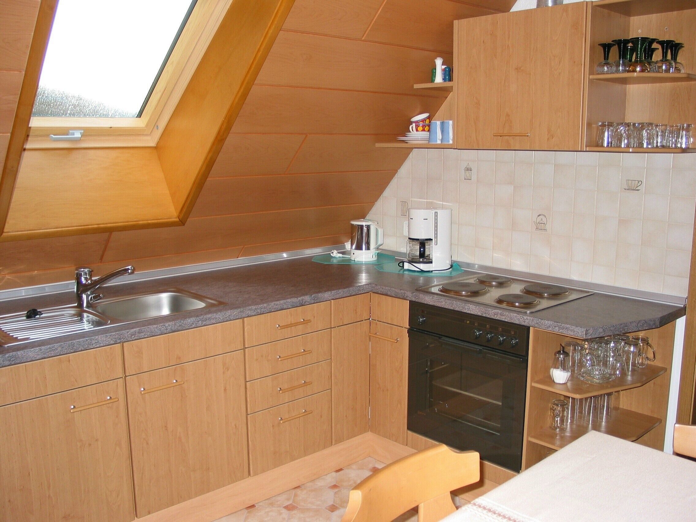 Kühlschrank, Ofen, Herdplatte, Geschirrspüler