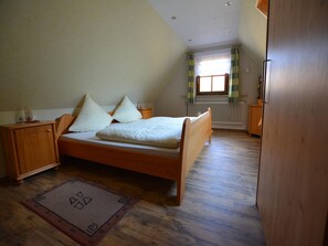 1 habitación y ropa de cama 