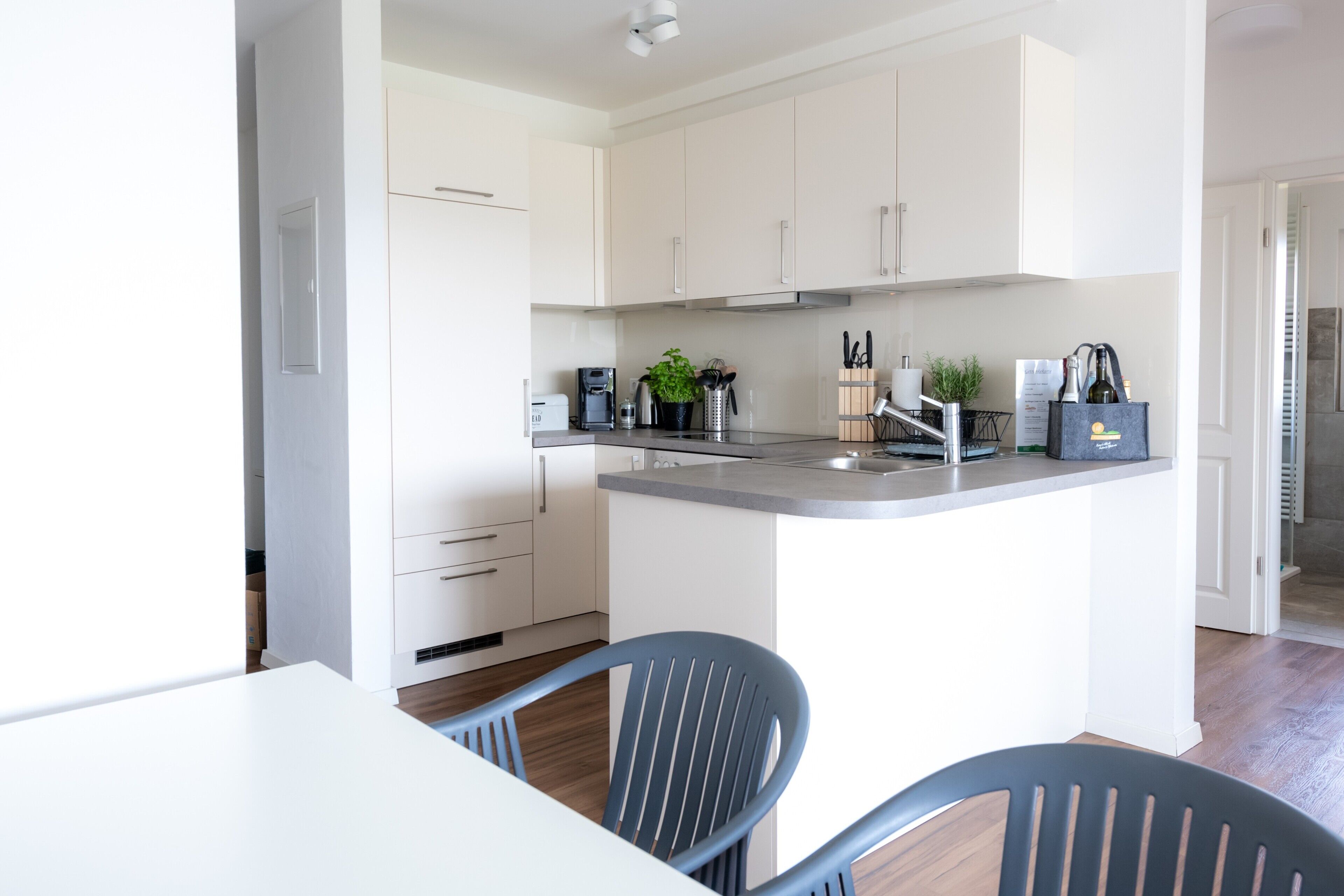 Réfrigérateur, four, plaque de cuisson, lave-vaisselle