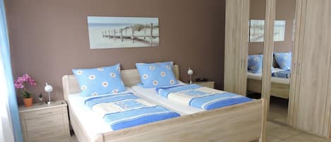 1 bedroom, free WiFi, bed sheets