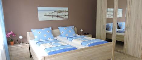 1 bedroom, free WiFi, bed sheets